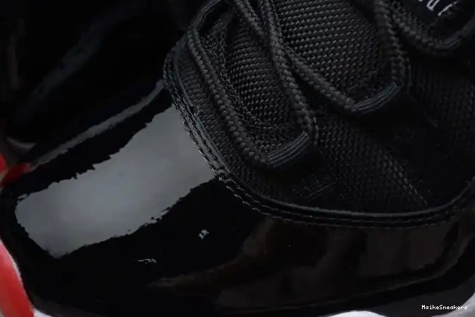 MaikeSneakers (2012) 11 378037-010 Retro Air Jordan Bred 0331